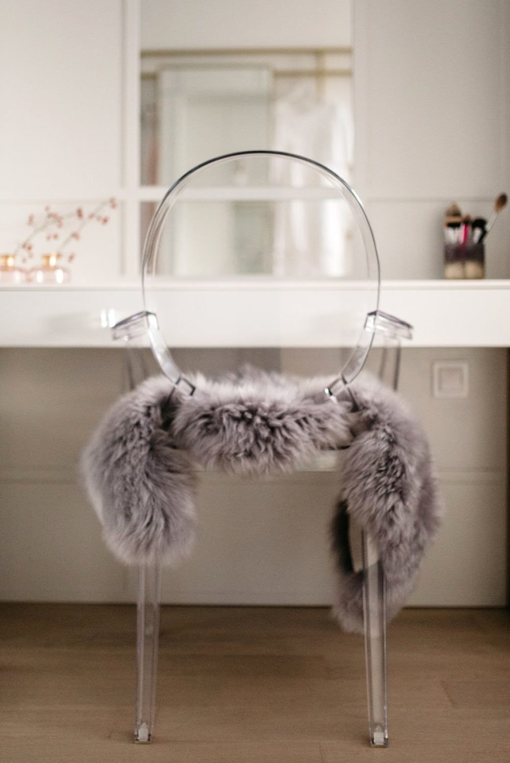 Ghost chair
